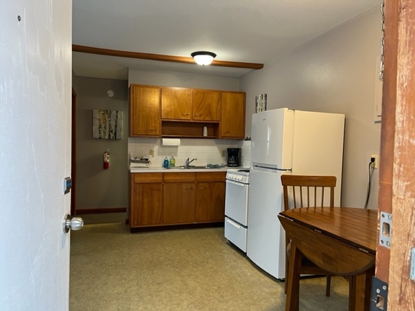 Kitchenette Photo 2